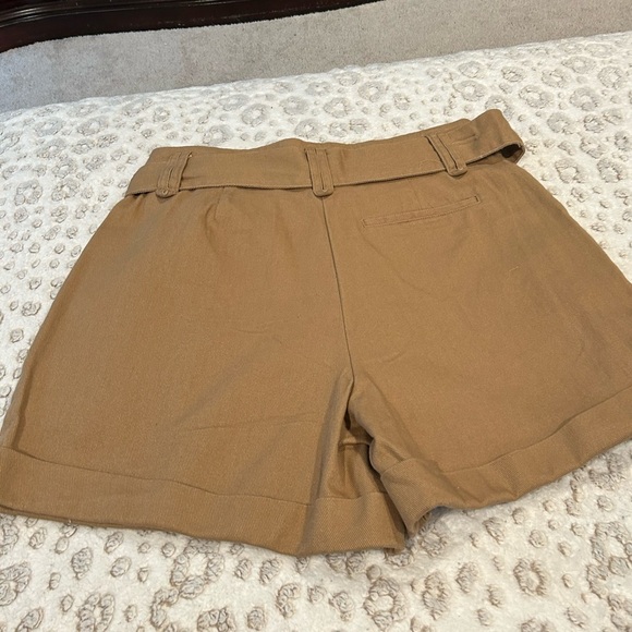 NWT Ryegrass Women’s Size 6 Mom Mid Rise Jean Shorts - Picture 9 of 9